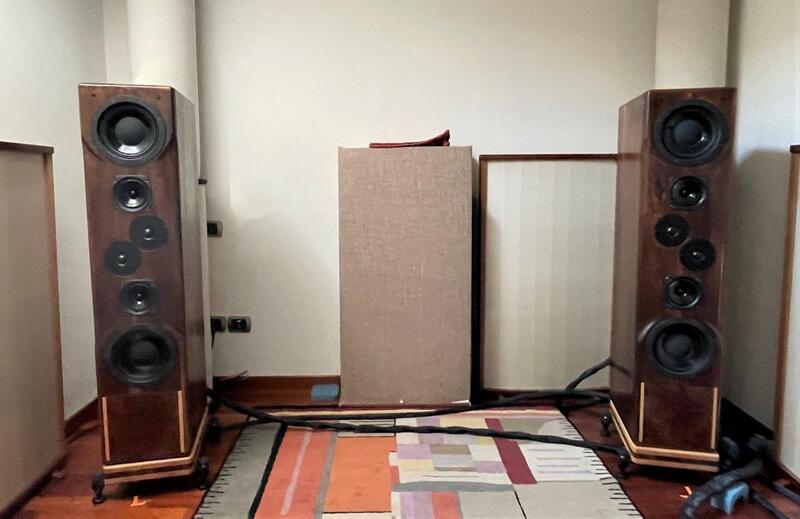 Daedalus Ulysses speakers (2).jpg