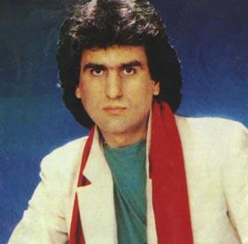 Toto_Cutugno.jpg.fe0acf5dc349f0afbc6bbfd8340cfba0.jpg