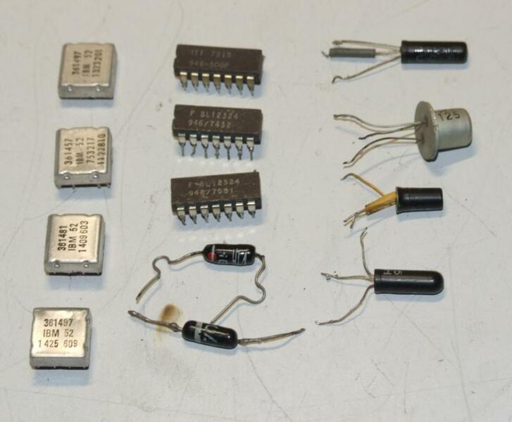 313018174_TransistoreIC.thumb.jpg.824c2f89bb6b785733a60c2c3933eeaf.jpg