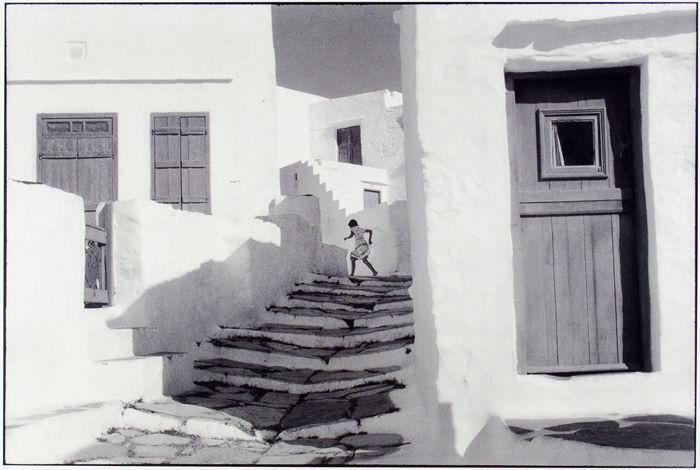 1099836166_bwcartierbressonsifnos.jpg.e4b7a685b15b6e4ed71fe8eee5f713fe.jpg