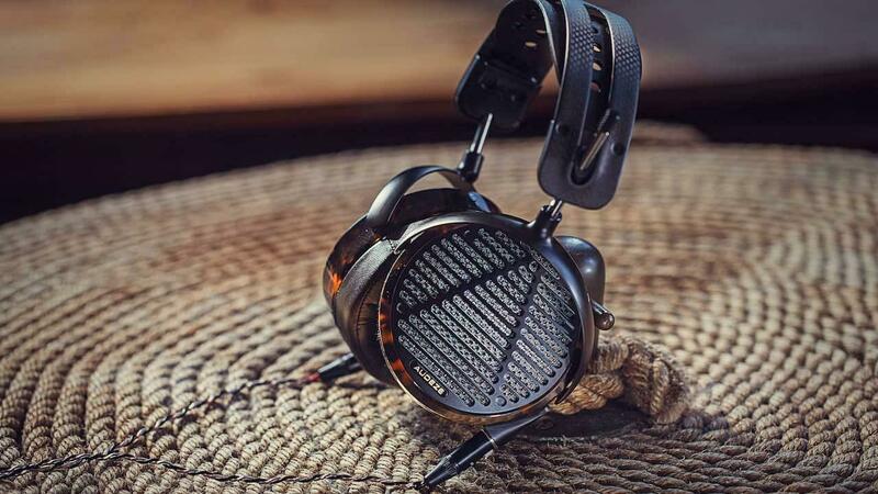 audeze-lcd-5-headphones-lifestyle.jpg