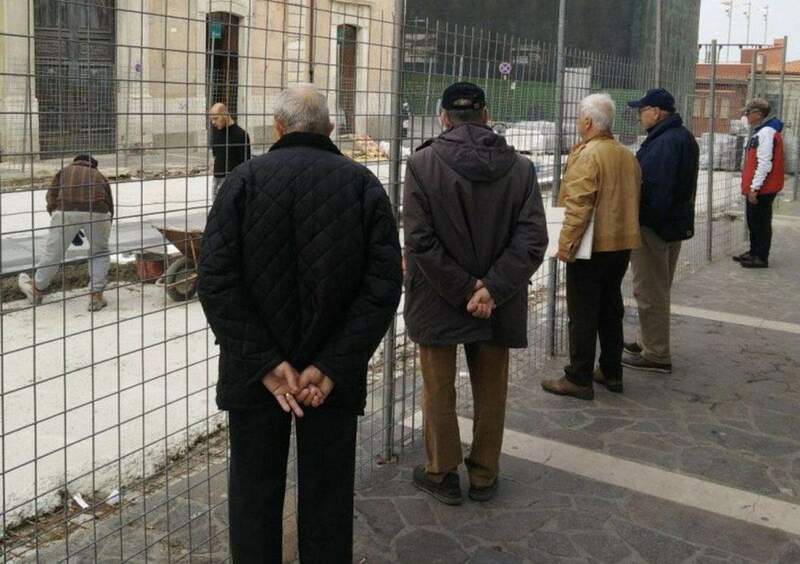pensionati-cantieri-stradali-2.thumb.jpg.a95f98026556a5288a359c10e47493c4.jpg