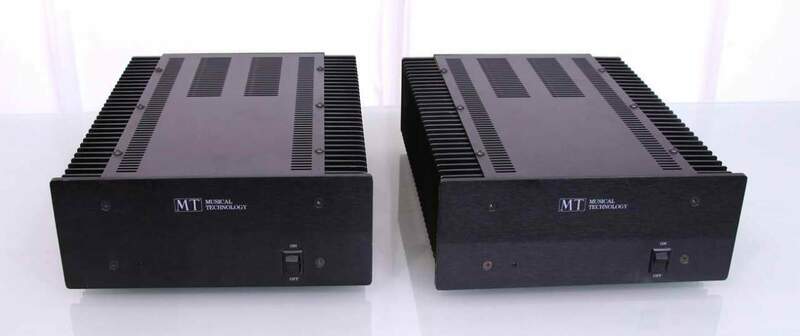 MA4 Coppia frontale.jpg