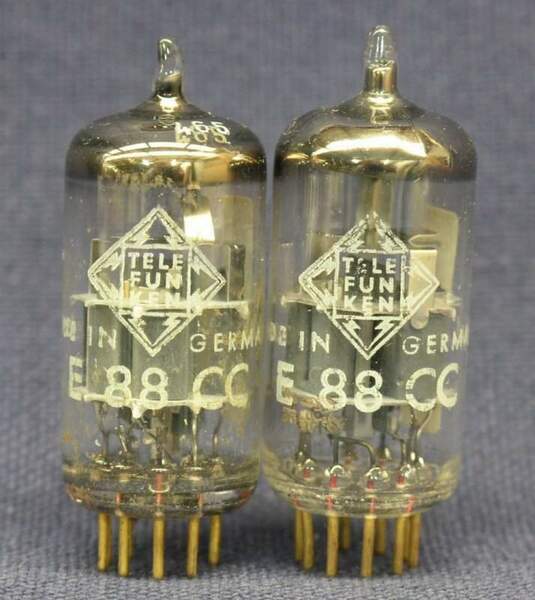 z Telefunken 02 e Siemens A0.jpg