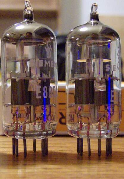 k Siemens label Tungsram made.jpg