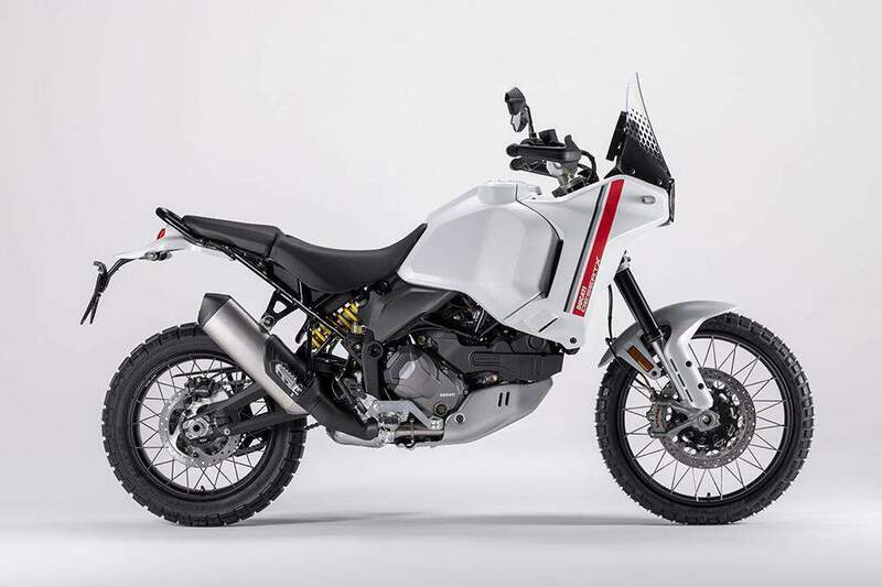B_my22-ducati-desert-x-18-uc356304-low.jpg