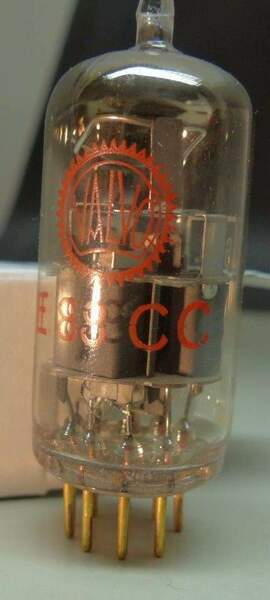 VR1 delta0C label E88CC Valvo.jpg