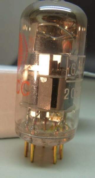 VR1 delta0C label E88CC Valvo bis.jpg