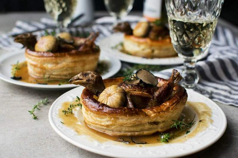 12243558--Caille-en-sarcophage-quail-in-puff-pastry-France.jpg