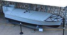 220px-HN-explosive-boat-1.jpg.c35a805bd3d20eed61dadb6f40301a0d.jpg