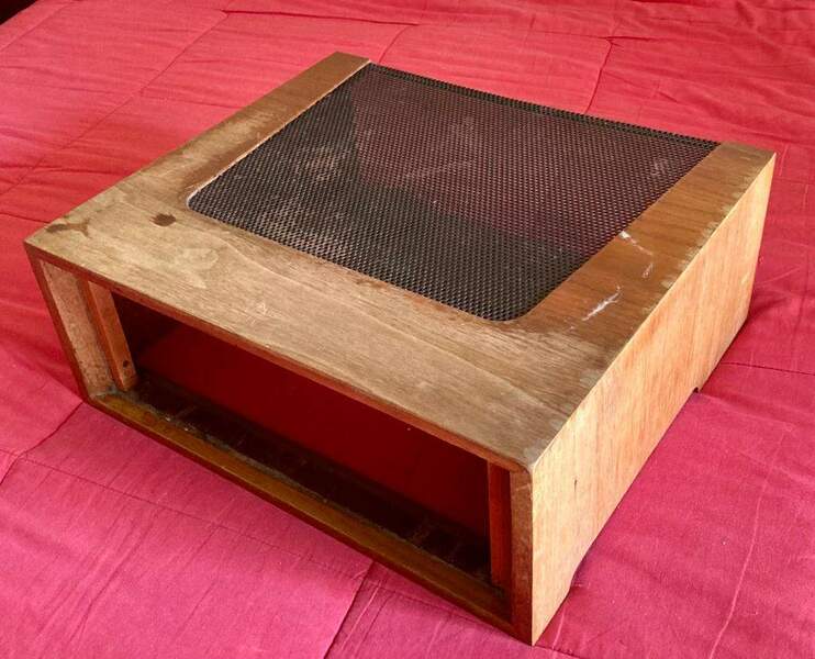 Cabinet Marantz.jpeg