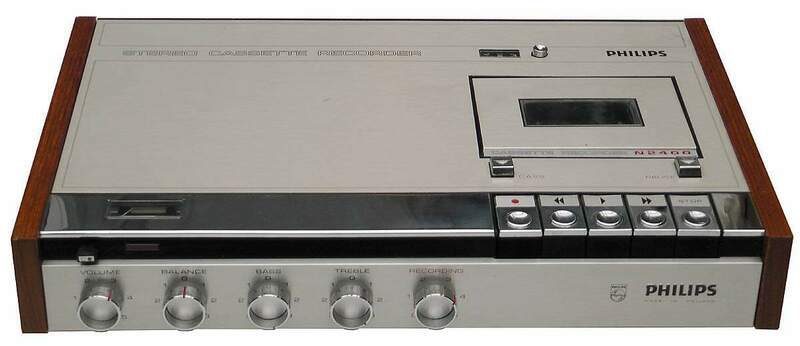 Philips N2400 cassette recorder seventies 01.jpg