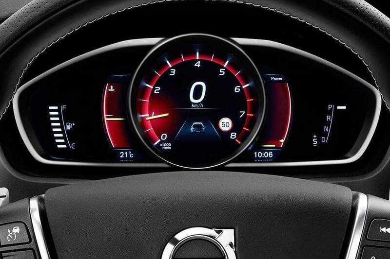 volvo-v40-tachometer-149014.jpg