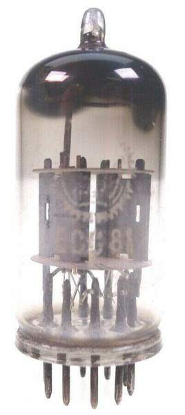 Valvo ECC81 YKB Dd bis.jpg