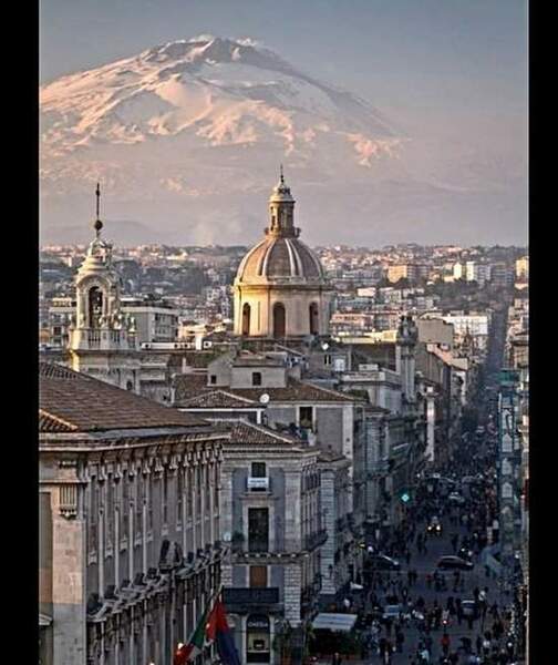panorama-catania.thumb.jpg.dcc377543fdfd6e29f6ef757f3406307.jpg