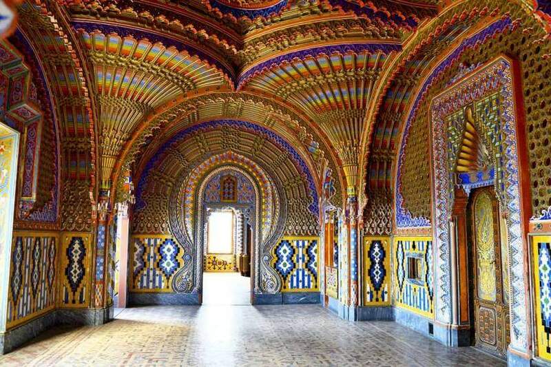 castello-sammezzano-sala-dei-pavoni.jpg