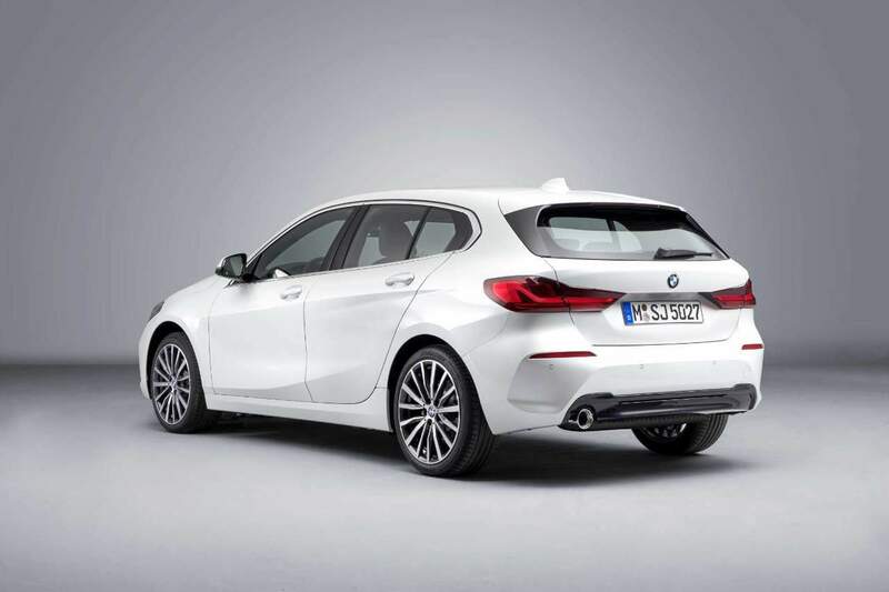 P90349652-the-all-new-bmw-1-series-bmw-118i-model-sportline-mineral-white-metallic-rim-18-styling-488-05-2019-2247px.thumb.jpg.954e21a0196e01270500e25f8d8c829a.jpg