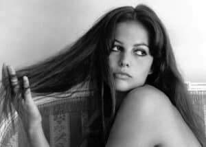 Claudia-Cardinale-2-300x214.jpeg.c46c418e9830d0663c8cc9ad6789a7fe.jpeg