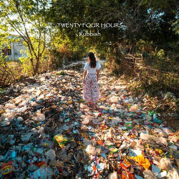 RED-RED-RUBBISH COPERTINA ANTERIORE.jpg