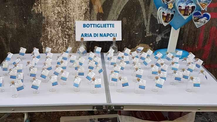 Aria-di-Napoli-in-bottiglia.jpg.03be387d550a269a7d224c86ebe8f31e.jpg