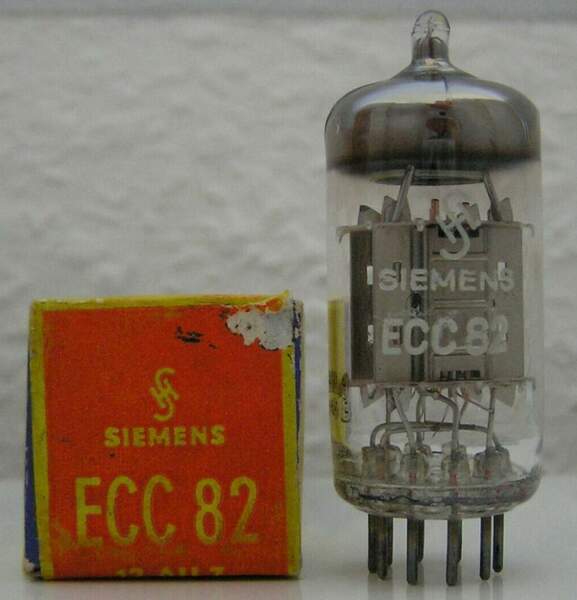 Siemens ECC82 Gf1 +4B.jpg