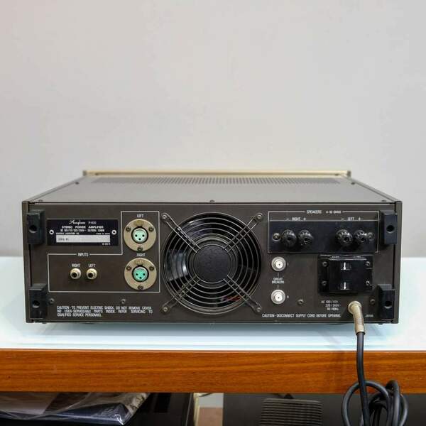 ACCUPHASE-P-400-4.jpg