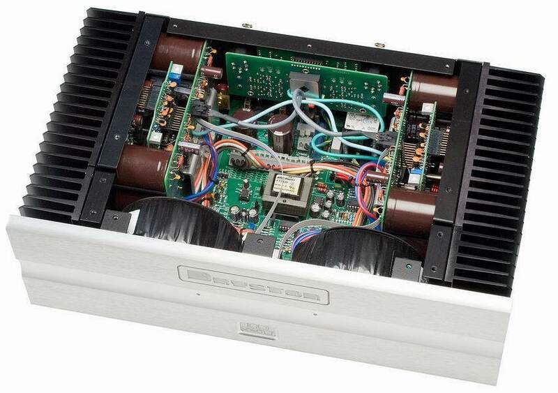 Bryston 3B-SST2 Inside.jpg