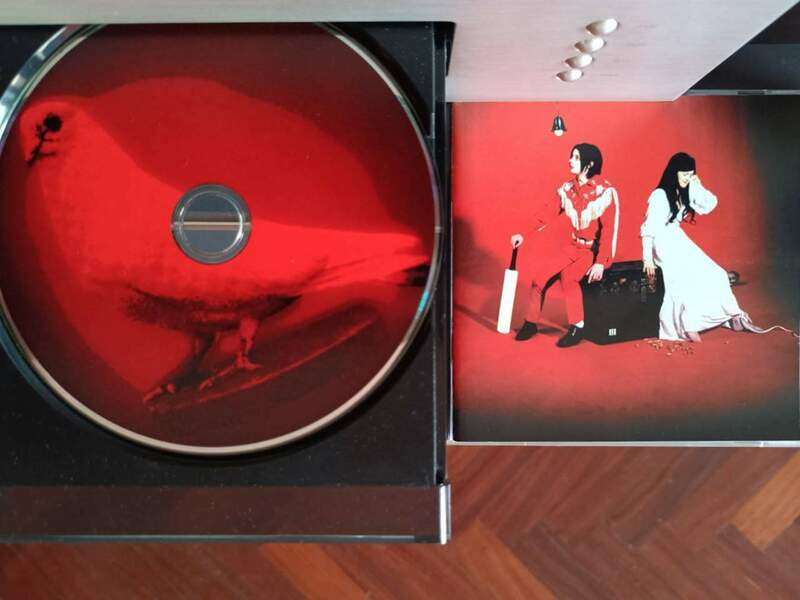 WHITE STRIPES 2.jpg