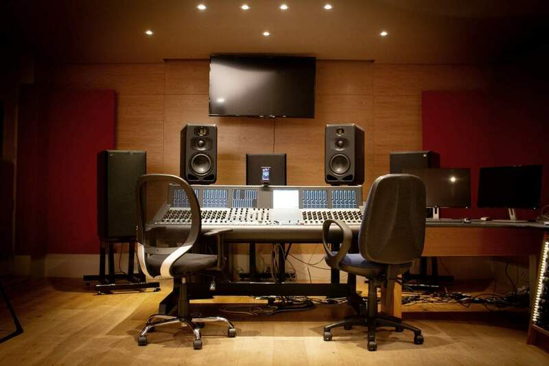 adam-audio-s3v-studio-monitors-surrey-university-569889994.thumb.jpg.0e7761074ec4c1577ed36d7221259e86.jpg