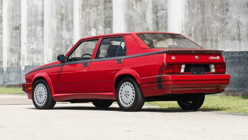 1989_alfa_romeo_milano_verde_rear.jpg
