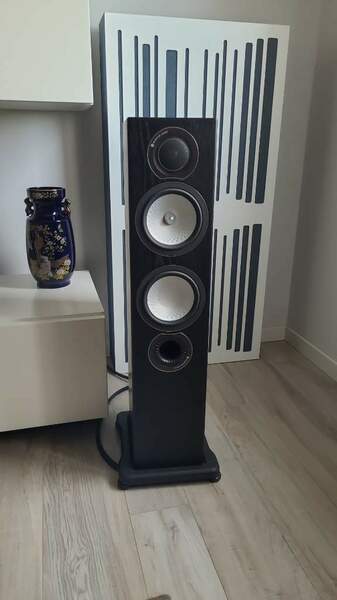 1-Monitor Audio Silver RX6.jpg