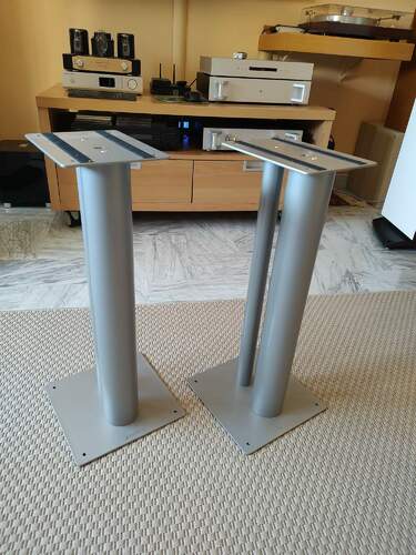 Maggiori informazioni su "Norstone Stylum 2 - Stands per diffusori/speakers"