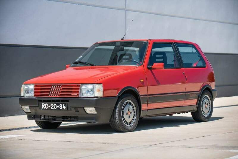 Fiat-Uno-Turbo-ie-1988-asta-USA-18.jpg