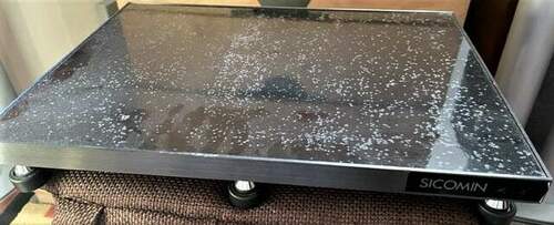 Maggiori informazioni su "Audioplan Sicomin base Kevlar carbonio 44 x 33.5 cm VENDUTA"