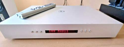Maggiori informazioni su "Amplificatore integrato DENSEN Beat B-110 con telecomando Gizmo"