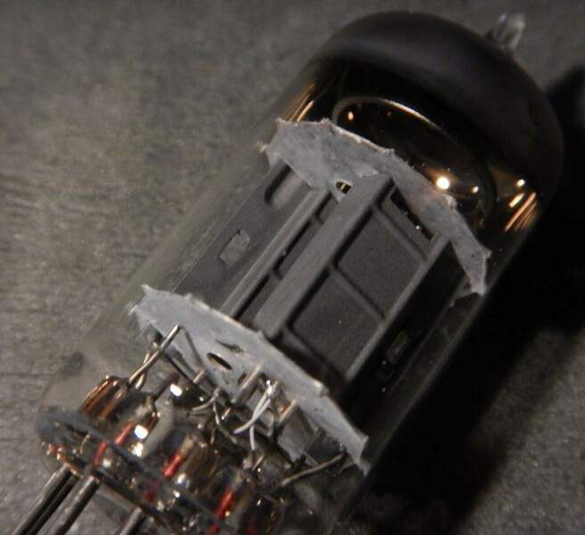 Brimar ECC83 SPH half box 1573.jpg