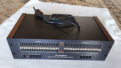 Maggiori informazioni su "[RM] Equalizzatore parametrico a terzi di ottava Soundcraftsmen TG-3044-R"