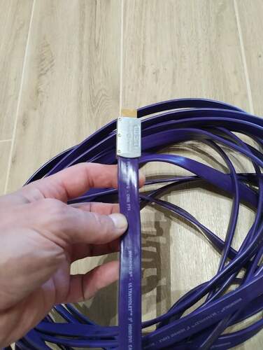 Maggiori informazioni su "Cavo Wireworld Ultraviolet 5² Flat 18"