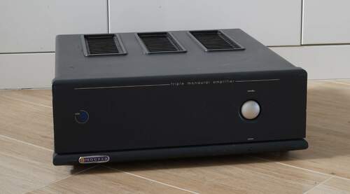 Maggiori informazioni su "Amplificatore finale di potenza a 3 canali Proceed HPA-3 Madrigal (Mark Levinson)"