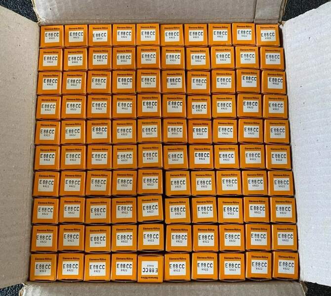 E88CC A6 cartone 100.jpg