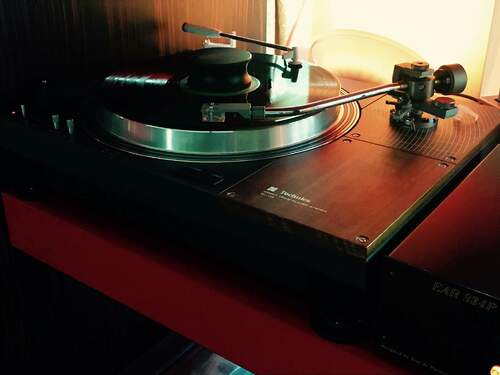 Maggiori informazioni su "Technics SL-110 (con braccio Jelco SA-750 da 10")"