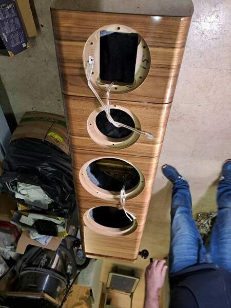 Elysian 4 Mobile + Cavi.jpg