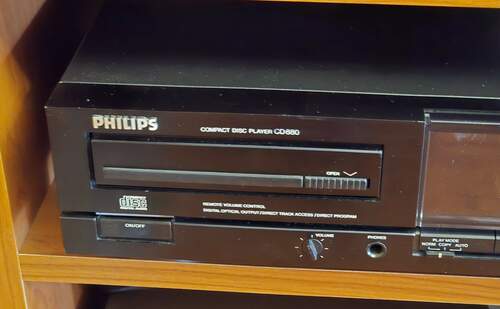 Maggiori informazioni su "Philips cd880"