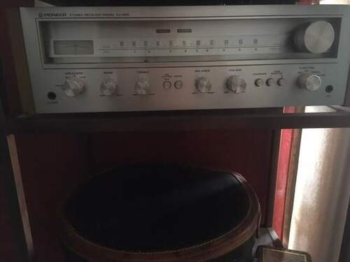 Maggiori informazioni su "Sintoamplificatore Pioneer SX-550"