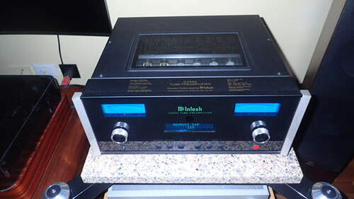 Maggiori informazioni su "Pre amplificatore McIntosh c2500"