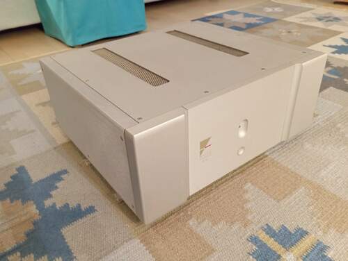 Maggiori informazioni su "Ayre V-5x Amplificatore"