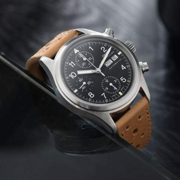 W-1713IWCFliegerChronographref3706TritiumDial_008_1x1_16dde2b7-5315-4b44-b5b1-668622bea079.jpg