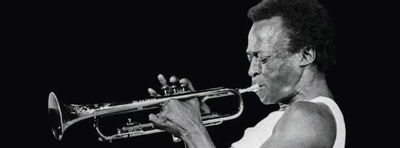 Miles Dewey Davis III (Alton, 26 maggio 1926 – Santa Monica, 28 settembre 1991)