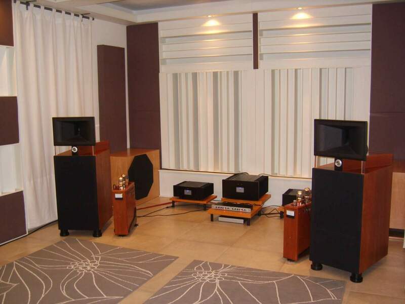 S8301732.JPG