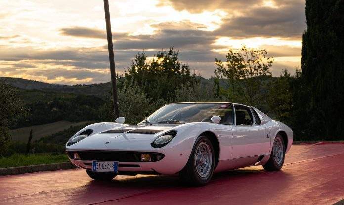 1.-Miura-P400-7-696x414.jpg.26d4dd1b6d0744651f8d66c9ff208ad7.jpg